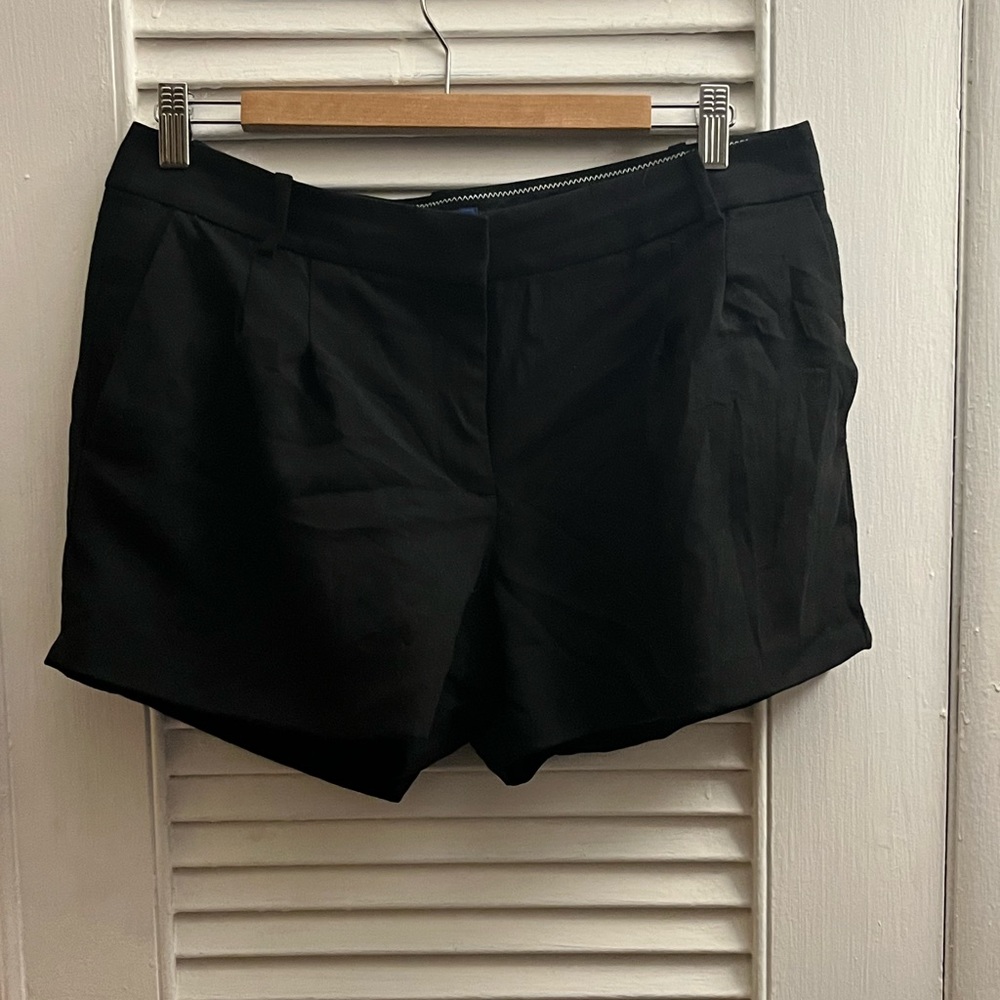 J Crew women’s dress casual shorts size 8